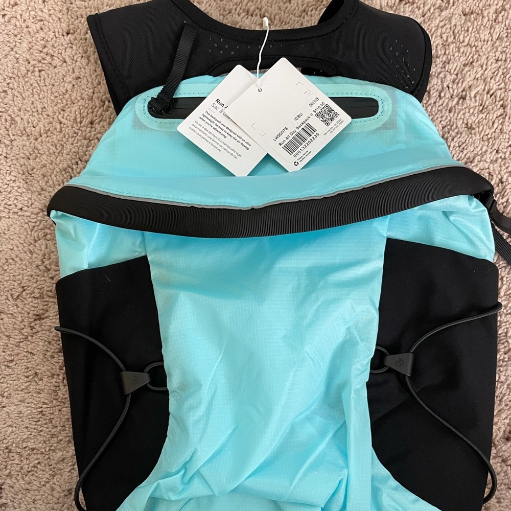 Lululemon run all day bag